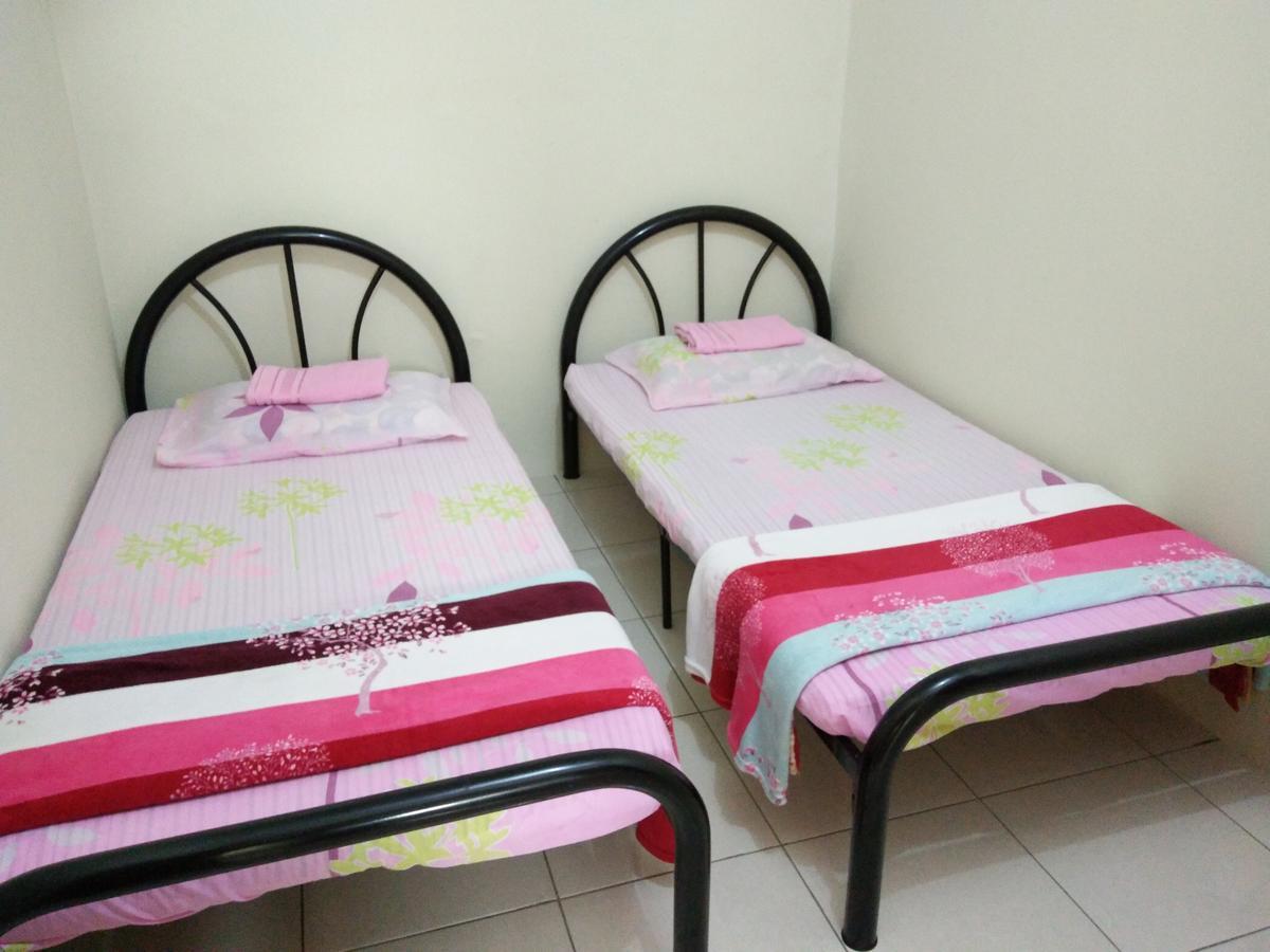 Sarinas Homestay Semporna Exterior photo