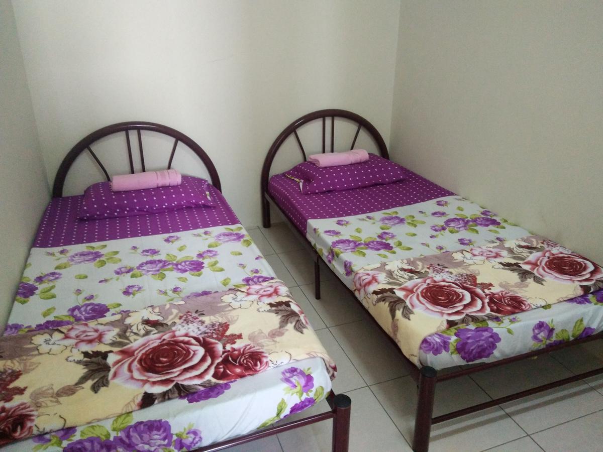 Sarinas Homestay Semporna Exterior photo